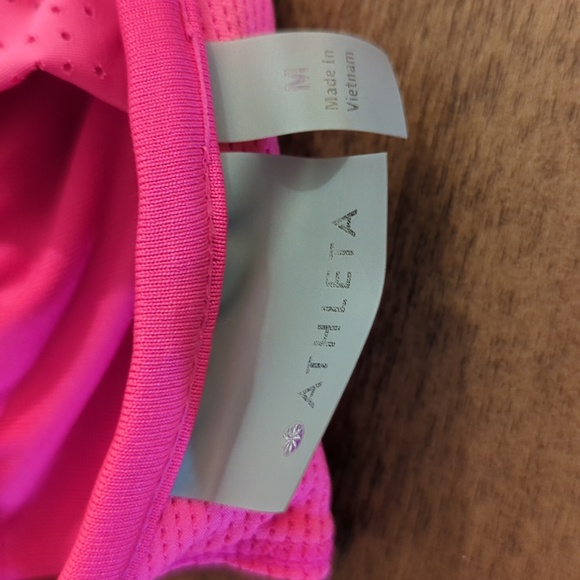 [Athleta] 🩷 Workout Top - Picture 7 of 8